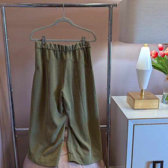 Lululemon Softstream High-rise Culotte (Size 8, Bronze Green) - Picture 2 of 3